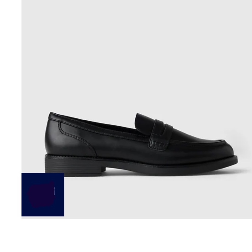 Woman’s Vegan leather loafers